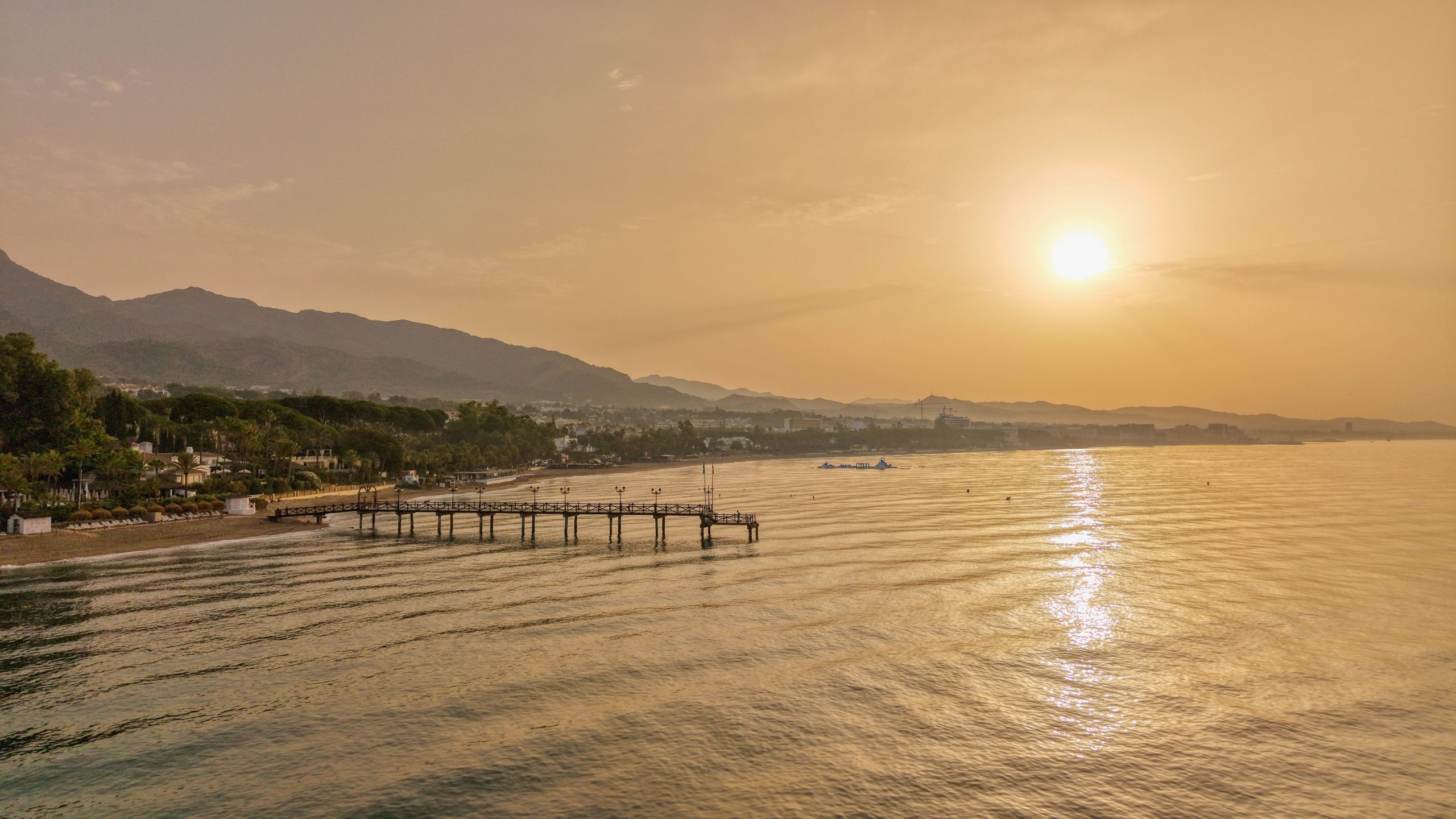 Marbella Golden Mile: Dlaczego To Jeden z Najbardziej Pożądanych Adresów na Costa del Sol?